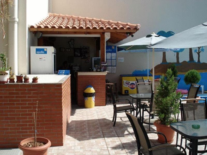 Akatos Hotel Agia Marina Екстериор снимка