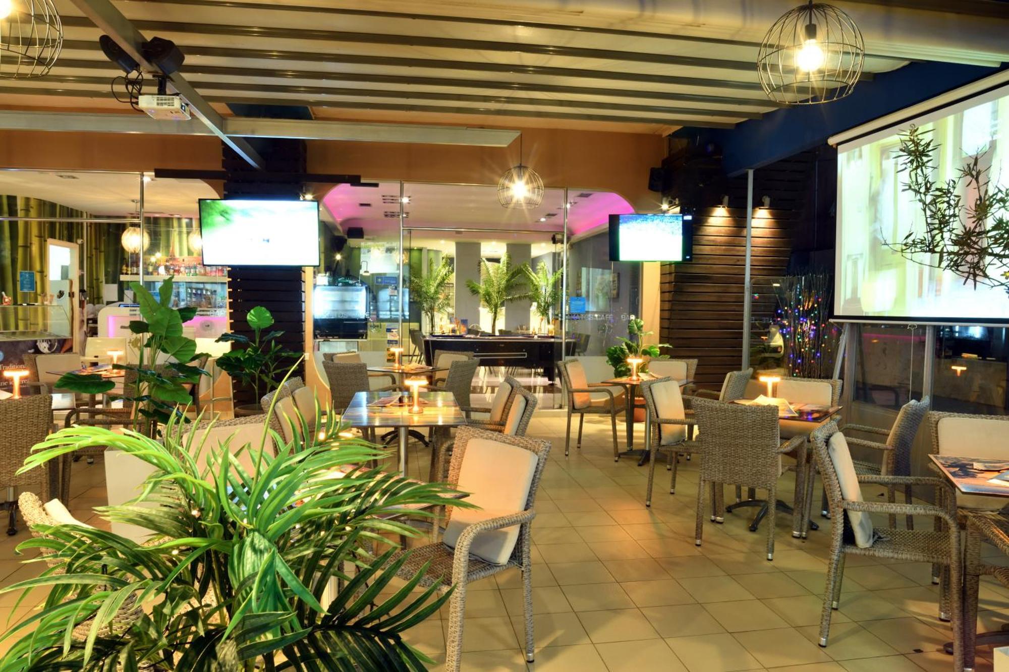 Akatos Hotel Agia Marina Екстериор снимка